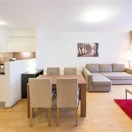 アパートホテル Mango 3*