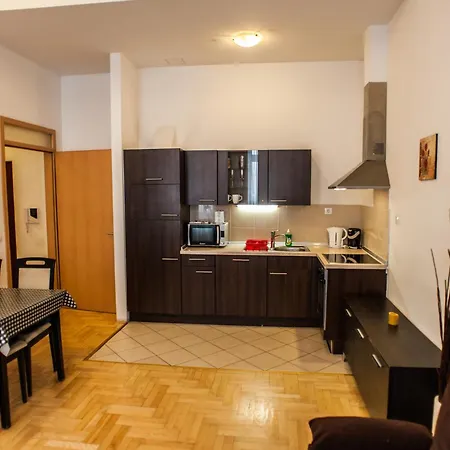 Mango 3*