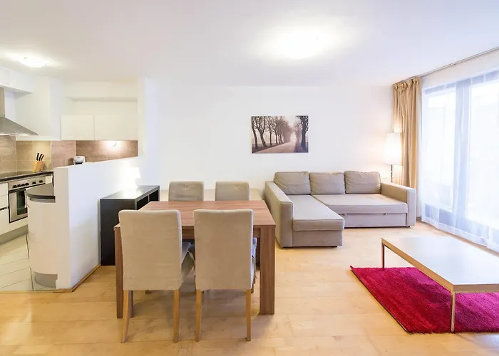 Mango 3* Budapest
