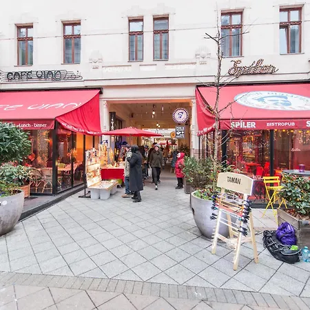 Mango Lägenhetshotell Budapest