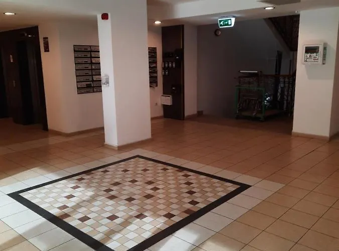 Mango بودابست