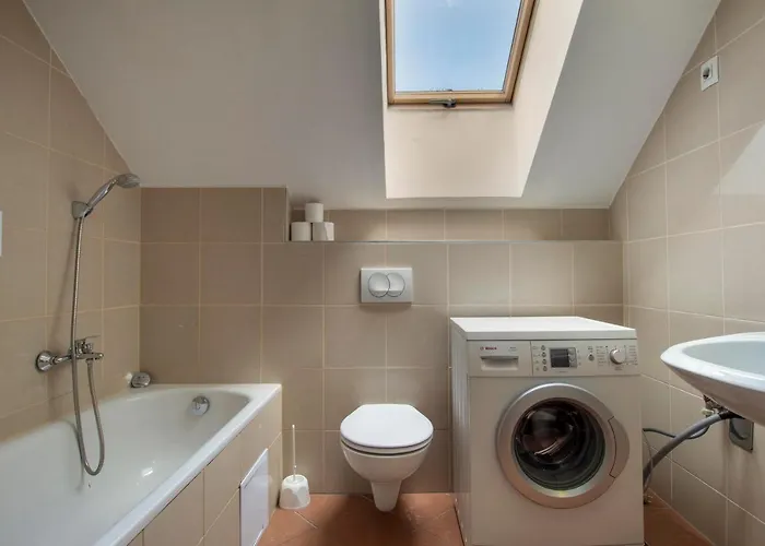 Mango بودابست