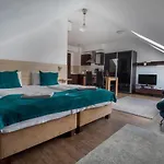 Mango 3* Budapest