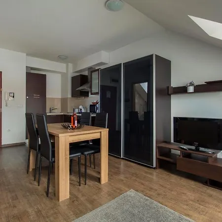 Hotel apartamentowy Mango 3*