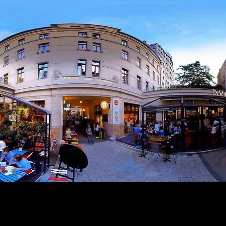 Hotel apartamentowy Mango 3*