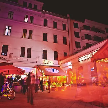 Mango 3* Budapest