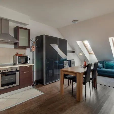 Mango 3* Budapest