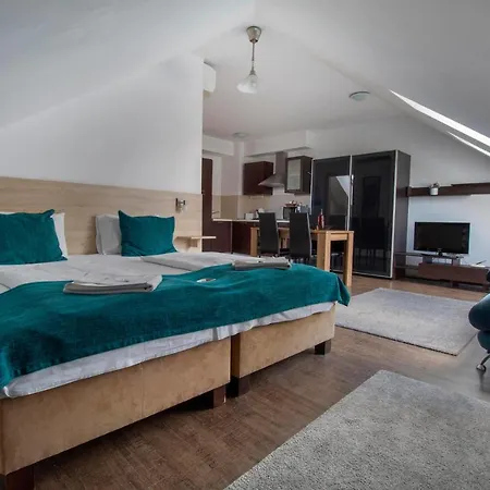 Mango 3* Budapest