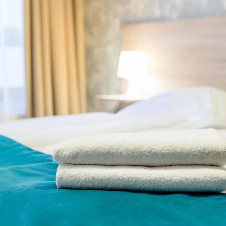 Mango Aparthotel 3*