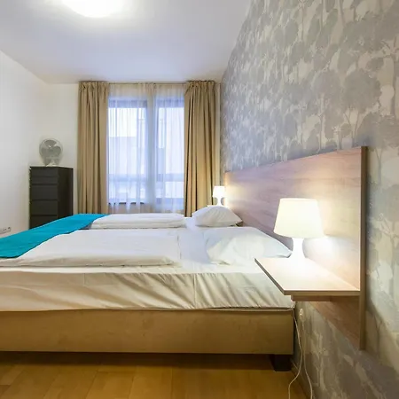 Mango Aparthotel 3*